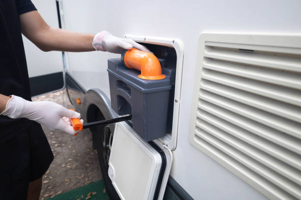 Portable Toilet Options We Offer in Jacinto City, TX